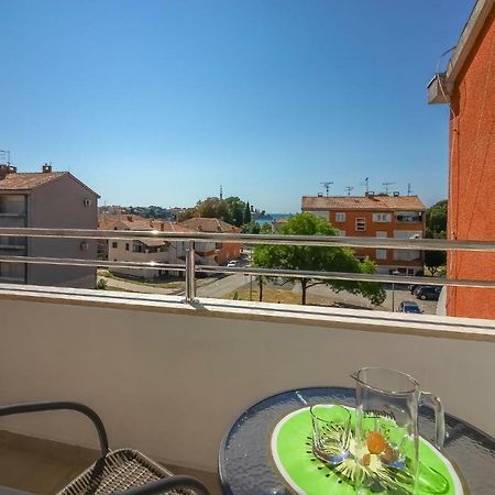 Saten Suite Apartment Near The Beach Пореч Экстерьер фото