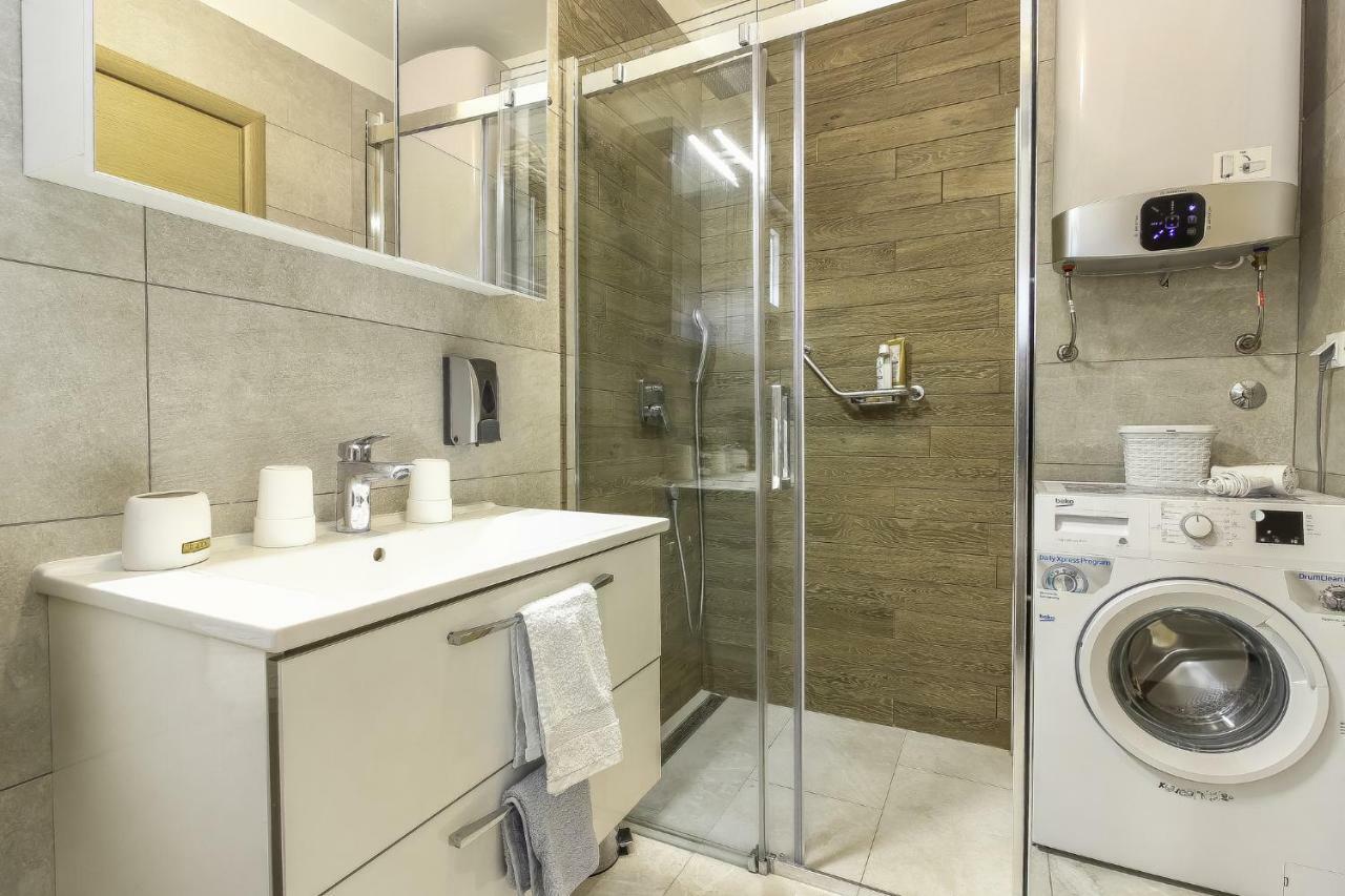 Saten Suite Apartment Near The Beach Пореч Экстерьер фото